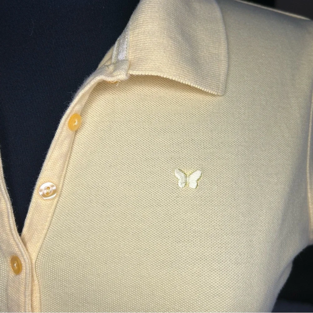 Vintage 2000’s Aéropostale Yellow Polo. - Picture 2 of 3
